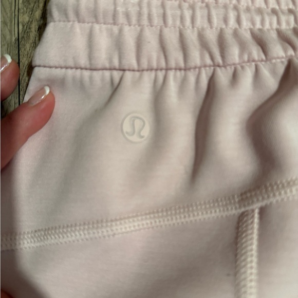 LULULEMON SOFTSTREME HIGH RISE SHORTS (FLUSH PINK) - Picture 6 of 6